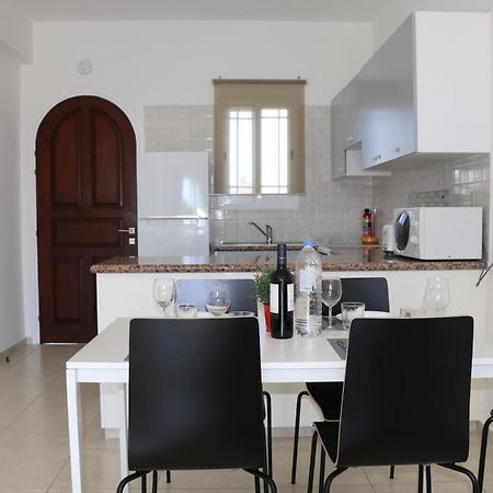 Cyking 2 Bed Apartment With Pool & 10 Min To Beach Пафос Экстерьер фото