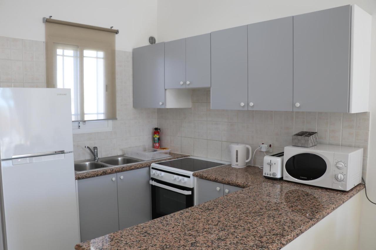 Cyking 2 Bed Apartment With Pool & 10 Min To Beach Пафос Экстерьер фото