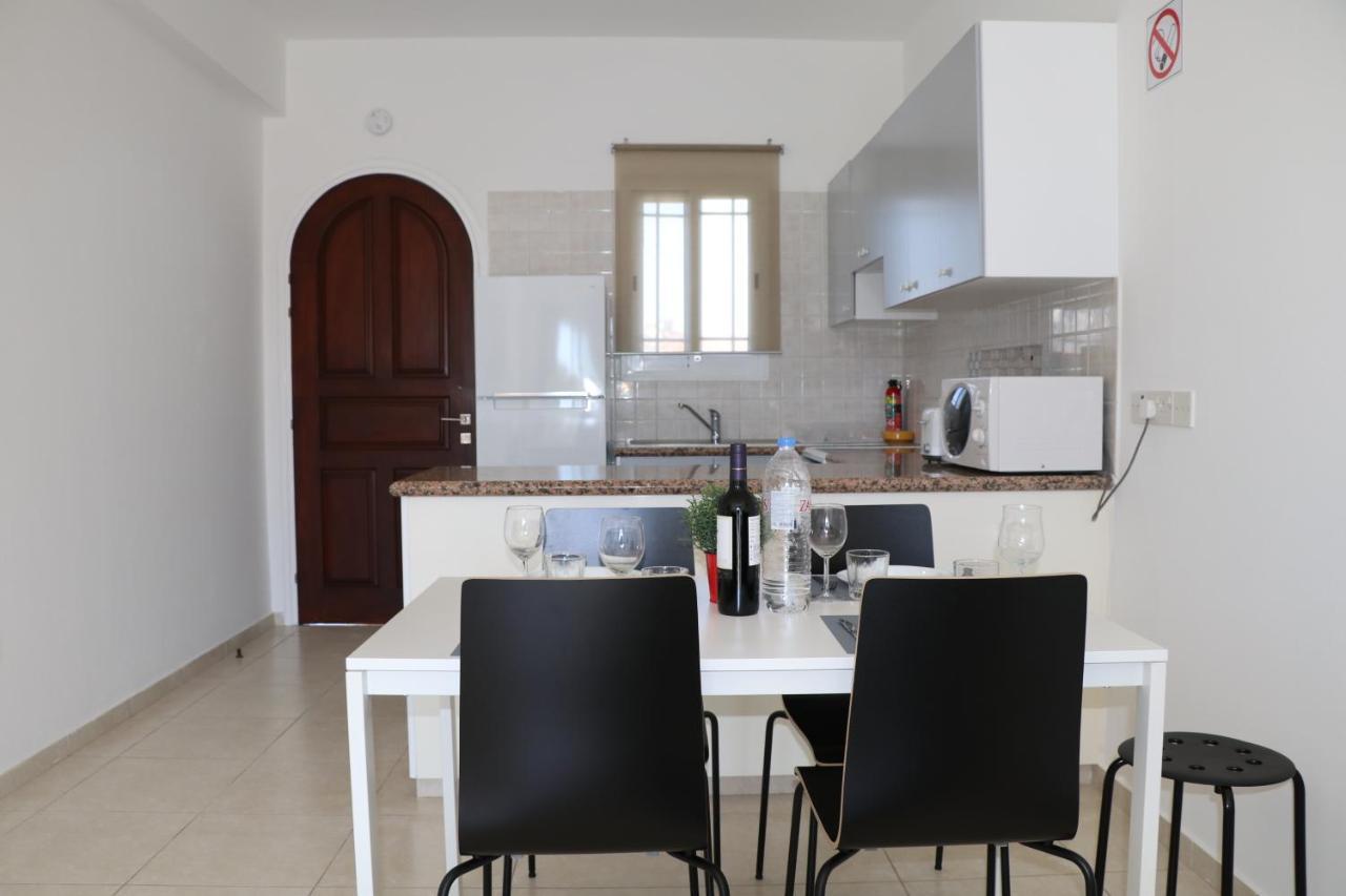 Cyking 2 Bed Apartment With Pool & 10 Min To Beach Пафос Экстерьер фото